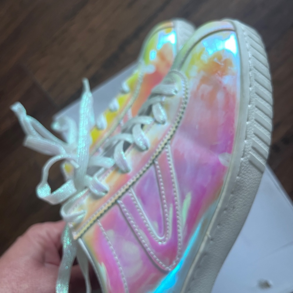 Tretorn Women's Camden Iridescent Lace Up Sneakers - Size 7